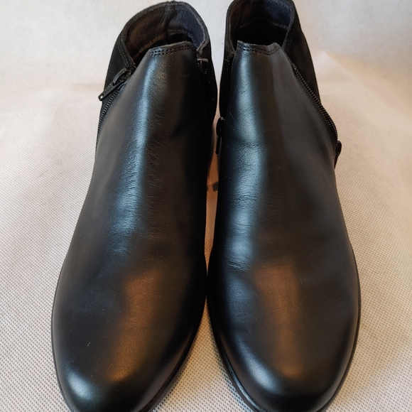 NAOT Ankle Boot Size 39 Black - Picture 4 of 7